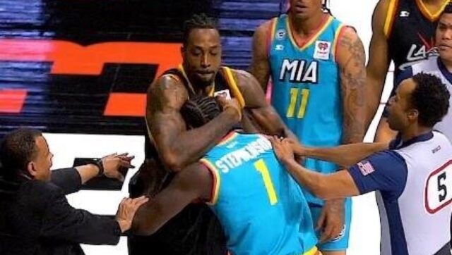 SRAMOTNO-Brutalna-tuca-bivsih-NBA-asova-niko-nije-mogao-da.jpg Sramotno brutalna tuca bivsih nba asova niko nije mogao da.jpg