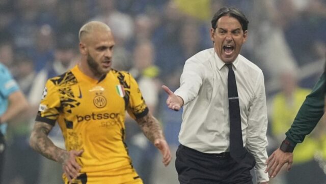 Simone inzagi u cudu nakon blamaze italijana u finalu lige.jpg