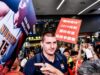 NIKOLA JOKIĆ ĆE IGRATI ZA SRBIJU! Ovo je spisak „orlova“ za kvalifikacioni prozor za Svetsko prvenstvo Amerikanci u soku Isplivao snimak sta je uradio Nikola Jokic.jpg