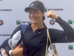 LOLA VOLI TENIS I MUZEJE: Srpska teniserka u Parizu pokušava da izbor glavni žreb na Rolan Garosu LOLA VOLI TENIS I MUZEJE Srpska teniserka u Parizu pokusava.jpg