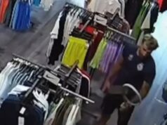 BIVŠI TENISER NAPRAVIO HAOS! Ušao u prodavnicu i razbio sve (FOTO) BIVSI TENISER NAPRAVIO HAOS Usao u prodavnicu i razbio sve.jpg