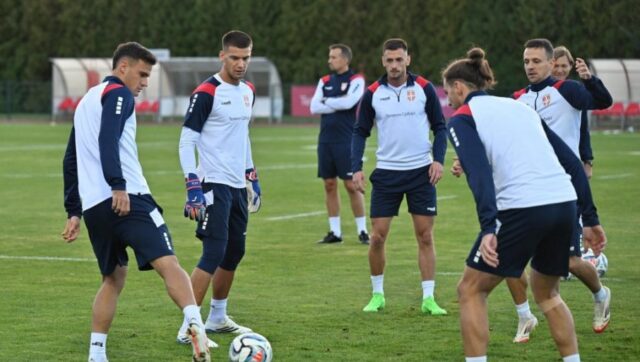 Paunovic-dobio-jos-jednog-aduta-Klub-rekao-da-je-povredjen.jpg Paunovic dobio jos jednog aduta Klub rekao da je povredjen.jpg