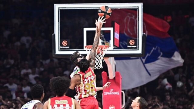 Kakva-panika-Najbolji-igrac-se-povredio-pred-Crvenu-zvezdu.jpg Kakva panika Najbolji igrac se povredio pred Crvenu zvezdu.jpg