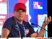 „MAJSTORE JEL SAM JA KRIV ŠTO NE RAZUMEŠ? ZNAČI DA SI GLUP!“ Dragan Stojković Piksi pred meč Srbija Oglasio Se Piksi Selektor Srbije Cestitao Borcu Iz Banjaluke.jpg