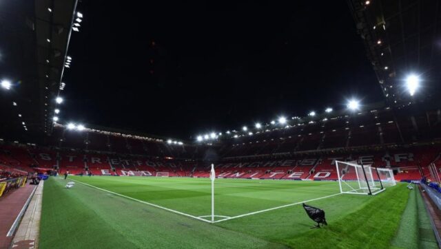 Kakva Bomba Na Ostrvu Srbin Oblaci Dres Mancester Junajteda.jpg