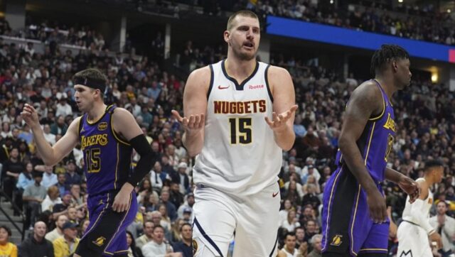 Nikola Jokic Gleda I Ne Veruje Ceo Svet Precrtao Trostrukog.jpg
