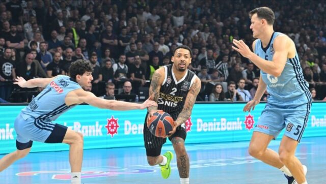 Izgubite 200 miliona evra godisnje i vi to nazivate uspehom.jpg