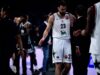 GUDURIĆ POSLAO PORUKU VESELOM: Uživaj u penziji čiča, sad imamo vremena da učimo ćirilicu GUDURIC POSLAO PORUKU VESELOM Uzivaj u penziji cica sad imamo.jpg