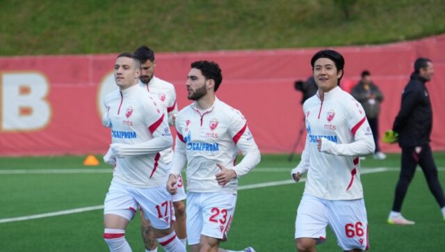 Sada-je-zvanicno-Bivsi-fudbaler-Zvezde-vratio-se-u-domovinu.jpg Sada je zvanicno Bivsi fudbaler Zvezde vratio se u domovinu.jpg