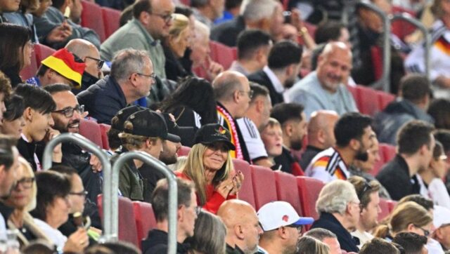 Uznemirijuci-izgled-supruge-Jirgena-Klopa-na-tribinama-FOTO.jpg Uznemirijuci izgled supruge Jirgena Klopa na tribinama FOTO.jpg