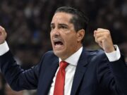 Sferopulos otkrio šta ga je oduševilo kod igrača nakon pobede Zvezde nad Mornarom Sferopulos Otkrio Sta Ga Je Odusevilo Kod Igraca Nakon Pobede.jpg