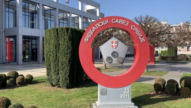 Fss Ostvario Veliku Pobedu Kapiten Zvezde Oblaci Dres Srbije.jpg