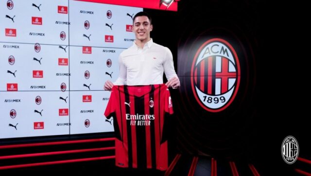 MILAN-SE-OTARASIO-SRBINA-Bivsi-fudbaler-Crvene-zvezde-ide-na.jpg Milan se otarasio srbina bivsi fudbaler crvene zvezde ide na.jpg