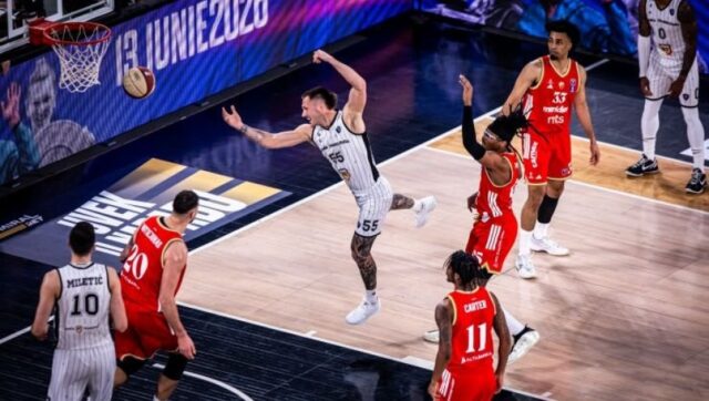 CRVENO BELO CUDO POSLE OCAJA Nestvaran trijumf Crvene zvezde.jpg