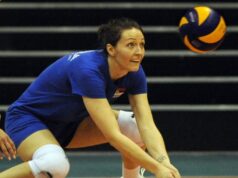 ŽENSKOJ EKIPI BOLJE SA ŽENOM NA KLUPI: Naša slavna odbojkašica Jelena Blagojević iznenada preuzela kormilo poljskog šampiona ZENSKOJ EKIPI BOLJE SA ZENOM NA KLUPI Nasa slavna odbojkasica.jpg