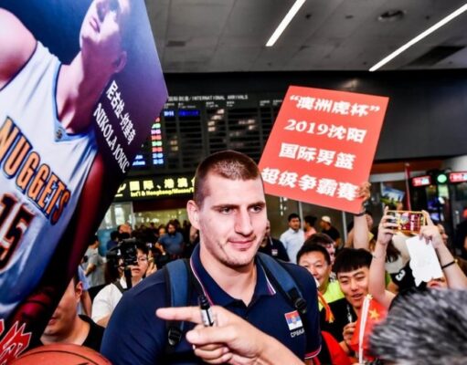 NIKOLA JOKIĆ ĆE IGRATI ZA SRBIJU! Ovo je spisak „orlova“ za kvalifikacioni prozor za Svetsko prvenstvo Amerikanci u soku Isplivao snimak sta je uradio Nikola Jokic.jpg