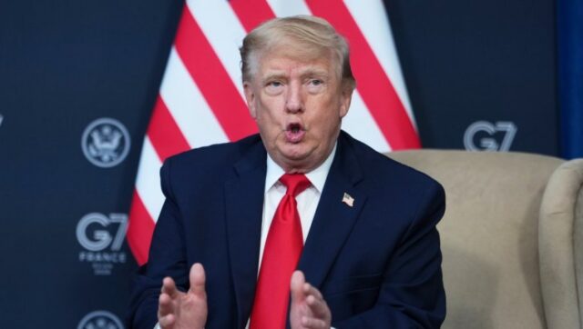 BELA-KUCA-OBRISALA-CRVENI-KARTON-Donald-Tramp-trazio-od-FIFA.jpg BELA KUCA OBRISALA CRVENI KARTON Donald Tramp trazio od FIFA.jpg