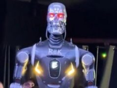 ISTORIJA ILI KRAJ ČOVEČANSTVA? Održana prva MMA borba čoveka i robota (FOTO) ISTORIJA ILI KRAJ COVECANSTVA Odrzana prva MMA borba coveka i.jpg