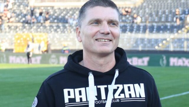 AJDE DA IM POKAZEMO Srdjan Blagojevic posle drame na Partizan.jpg