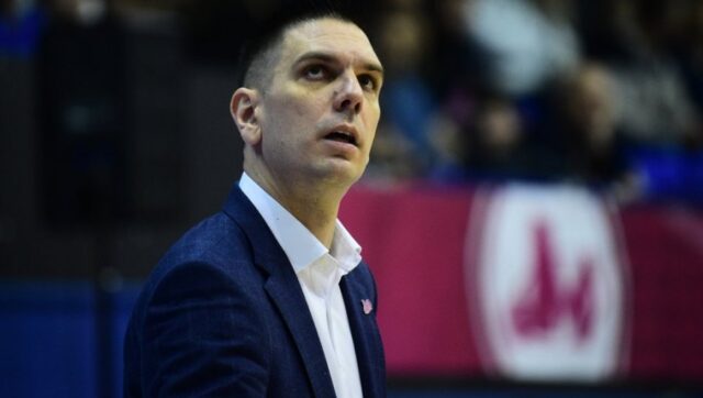BARAC-UZVRATIO-UDARAC-ALIMPIJEVICU-Bahcesehir-razbio-Besiktas.jpg BARAC UZVRATIO UDARAC ALIMPIJEVICU Bahcesehir razbio Besiktas.jpg