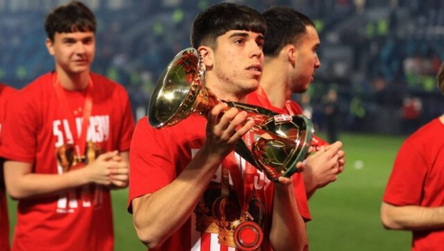 BIVSI-IGRAC-CRVENE-ZVEZDE-SE-VRATIO-U-SRPSKI-FUDBAL-Strahinja.jpg BIVSI IGRAC CRVENE ZVEZDE SE VRATIO U SRPSKI FUDBAL Strahinja.jpg