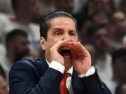 „DELIJE“, MOLIM VAS… Trener KK Crvena zvezda Janis Sferopulos nikad nije bio ovakav! Delije Molim Vas Trener Kk Crvena Zvezda Janis Sferopulos Nikad.jpg