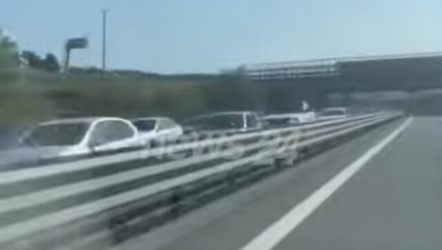 Albanci u neverici kilometarska kolona vozila iz srbije svi bi.jpg