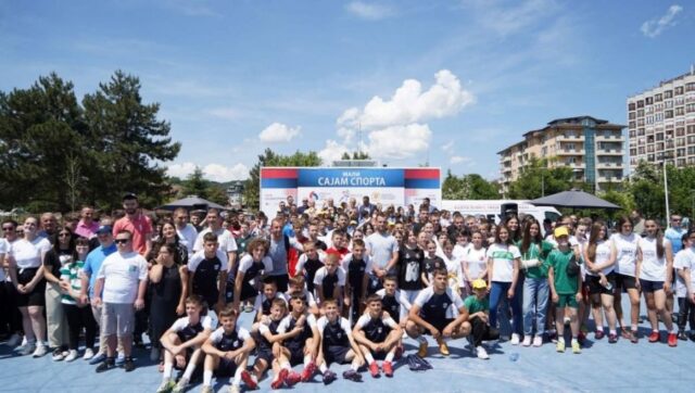 Praznik sporta u novom pazaru mali sajam organizovan na radost.jpg