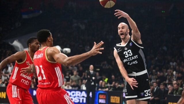 PRENOS-ZVEZDA-PARTIZAN-Crveno-beli-za-ostanak-u-seriji-Sampion.jpg PRENOS ZVEZDA PARTIZAN Crveno beli za ostanak u seriji Sampion.jpg