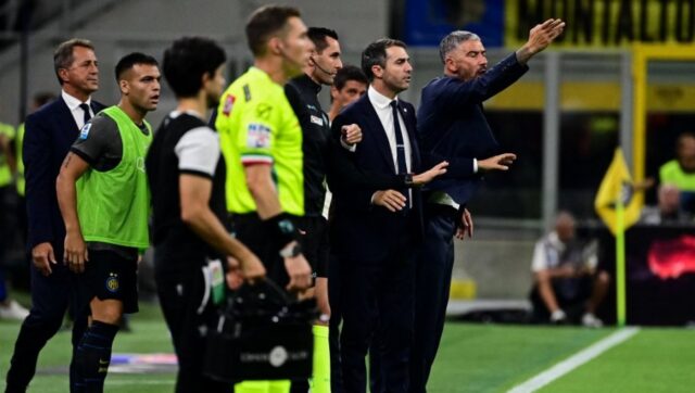 Kolarov izgubio zivce Srbin zustro protestovao kod sudije mora.jpg