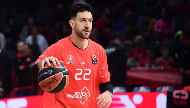 Sok-na-startu-Evrolige-Micicev-Hapoel-stigao-18-njegova-trojka.jpg Sok na startu Evrolige Micicev Hapoel stigao 18 njegova trojka.jpg