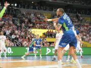 DRAMA U ZAGREBU! Slovenci kipte od besa nakon skandaloznog poraza od Hrvata Drama U Zagrebu Slovenci Kipte Od Besa Nakon Skandaloznog Poraza.jpg