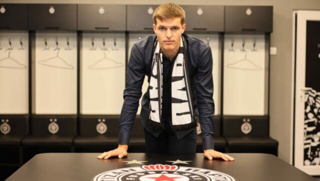 ANDREJ-KOSTIC-HEROJ-CRNO-BELIH-Delovalo-je-da-je-Partizan-ispao.jpg Andrej kostic heroj crno belih delovalo je da je partizan ispao.jpg