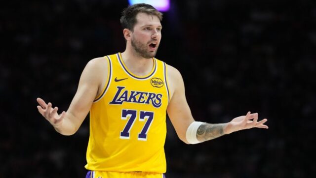 NIJE-SAMO-ZBOG-RASTANKA-SA-ANAMARIJOM-Doncic-opet-papreno-placa.jpg NIJE SAMO ZBOG RASTANKA SA ANAMARIJOM Doncic opet papreno placa.jpg