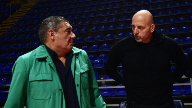 OSTAJE-LI-OBRADOVIC-U-ZVEZDI-Misko-Raznatovic-izjavom-resio-sve.jpg OSTAJE LI OBRADOVIC U ZVEZDI Misko Raznatovic izjavom resio sve.jpg