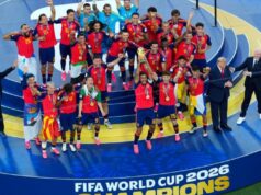 SCENA ZA ISTORIJU MUNDIJALA: Donald Tramp uručio medalje i pehar svetskim šampionima! (FOTO) SCENA ZA ISTORIJU MUNDIJALA Donald Tramp urucio medalje i pehar.jpg
