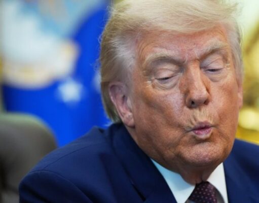 DONALD TRAMP OVO NIJE OČEKIVAO! Predsednik SAD je totalno zatečen DONALD TRAMP OVO NIJE OCEKIVAO Predsednik SAD je totalno zatecen.jpg