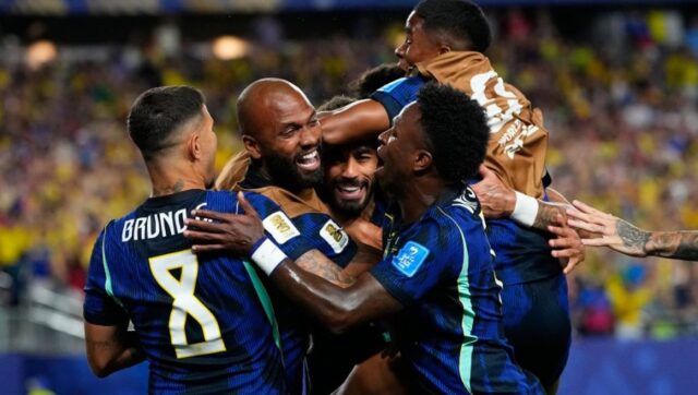 KOLINA VERUJE SVOM COVEKU FIFA odredila sudiju meca Brazil Japan.jpg