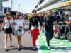 (FOTO) Sin legende Formule 1 kažnjen zbog bizarnog prekršaja njegove sestre koja se u padoku pojavila OVAKO obučena (FOTO) FOTO Sin legende Formule 1 kaznjen zbog bizarnog prekrsaja njegove.jpg