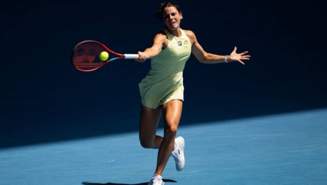 AMERIKANKA-U-ODABRANOM-DRUSTVU-Ema-Navaro-tek-peta-teniserka-koja.jpg Amerikanka U Odabranom Drustvu Ema Navaro Tek Peta Teniserka Koja.jpg