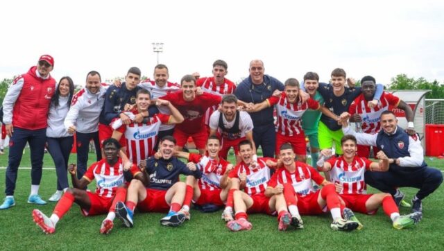 Omladinci zvezde najbolji u srbiji crveno beli dva kola pre kraja.jpg