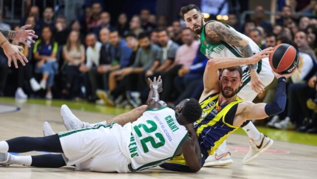 GUDURIC-ODMARAO-Kosarkasi-Fenerbahcea-teze-od-ocekivanog-do-pobede.jpg Guduric odmarao kosarkasi fenerbahcea teze od ocekivanog do pobede.jpg