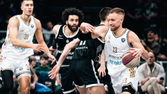 VASINGTON-SPASIO-PARTIZAN-BRUKE-Crno-beli-vodili-14-pa-strepeli-do.jpg VASINGTON SPASIO PARTIZAN BRUKE Crno beli vodili 14 pa strepeli do.jpg
