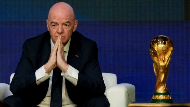 SKANDAL-VEKA-Donald-Tramp-gazi-FIFA-protokol-sprema-se-nezapamceni.jpg SKANDAL VEKA Donald Tramp gazi FIFA protokol sprema se nezapamceni.jpg