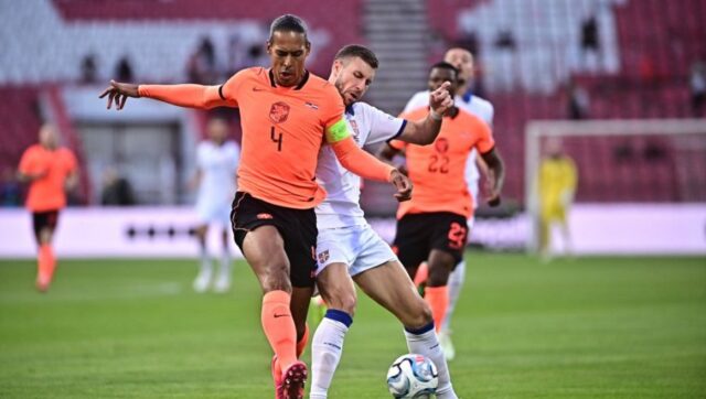 HOLANDJANI-SLAVILI-A-KAPITEN-BRUTALNO-ISKREN-Van-Dijk-posle-pobede.jpg HOLANDJANI SLAVILI A KAPITEN BRUTALNO ISKREN Van Dijk posle pobede.jpg