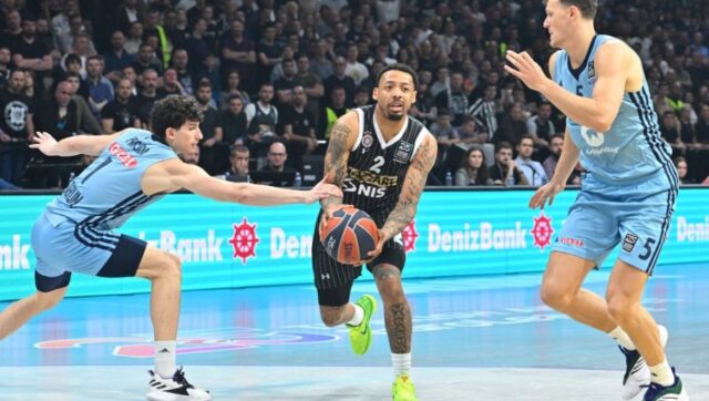 CRNO-BELE-CEKA-TESKO-GOSTOVANJE-Spanac-deli-pravdu-na-mecu-Partizan.jpg Crno bele ceka tesko gostovanje spanac deli pravdu na mecu partizan.jpg
