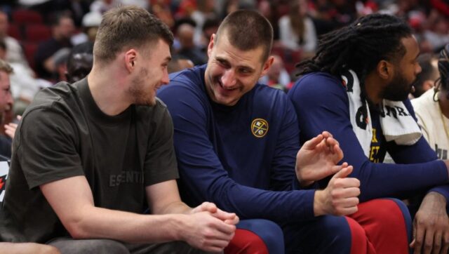 Denver ispao od oklahome pa nagradjuje igraca saigrac nikole jokica.jpg