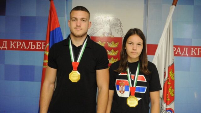 ZLATNI-NEMANJA-I-VASILIJA-Kraljevcani-osvojili-dve-titule-prvaka-na.jpg Zlatni nemanja i vasilija kraljevcani osvojili dve titule prvaka na.jpg