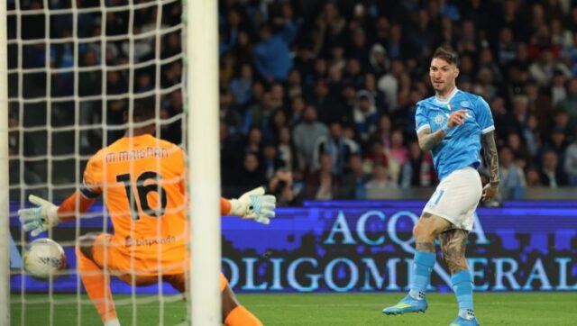 LUDNICA U ITALIJI Napoli definitivno obezbedio Ligu sampiona Roma i.jpg