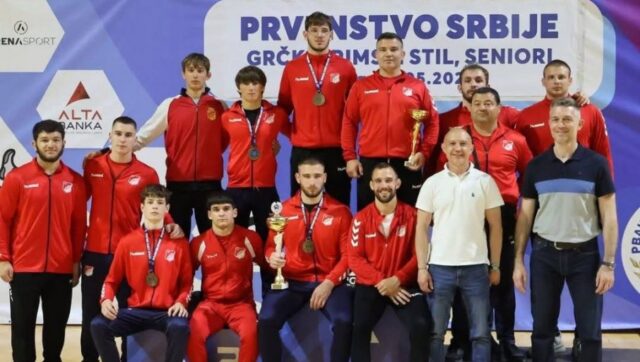 PRVENSTVO SRBIJE U RVANJU Proleter iz Zrenjanina pomeo konkurenciju.jpg